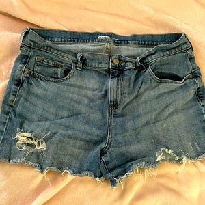 Women’s Size 14 old navy boyfriend cut Jean shorts